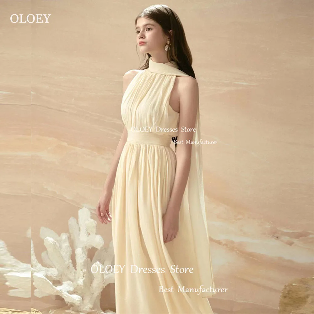 

OLOEY Pastrol Beige Pleated Satin A Line Evening Gown Dresses Halter Sleeveless Floor Length Corset Back Formal Prom Gowns