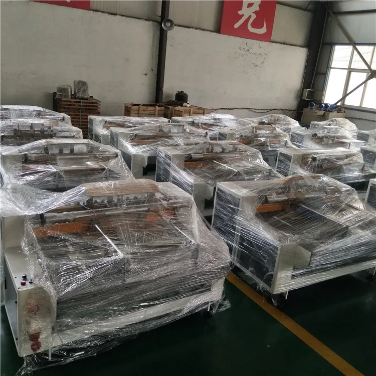 آلة صنع علب الكرتون الأوتوماتيكية لشقق الورق المقوى المموج