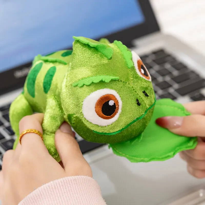 

Pascal Magnetic Chameleon Lizard Plush Toy Cute Funny Soft Green Shoulder Sitting Stuffed Doll For Collectible Home Decoration