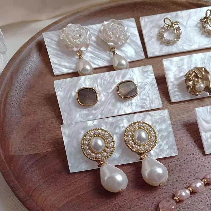 expositor-de-brincos-com-padrao-de-nuvem-simplificado-suporte-para-cartoes-de-joias-decoracao-para-feiras-aderecos-para-fo