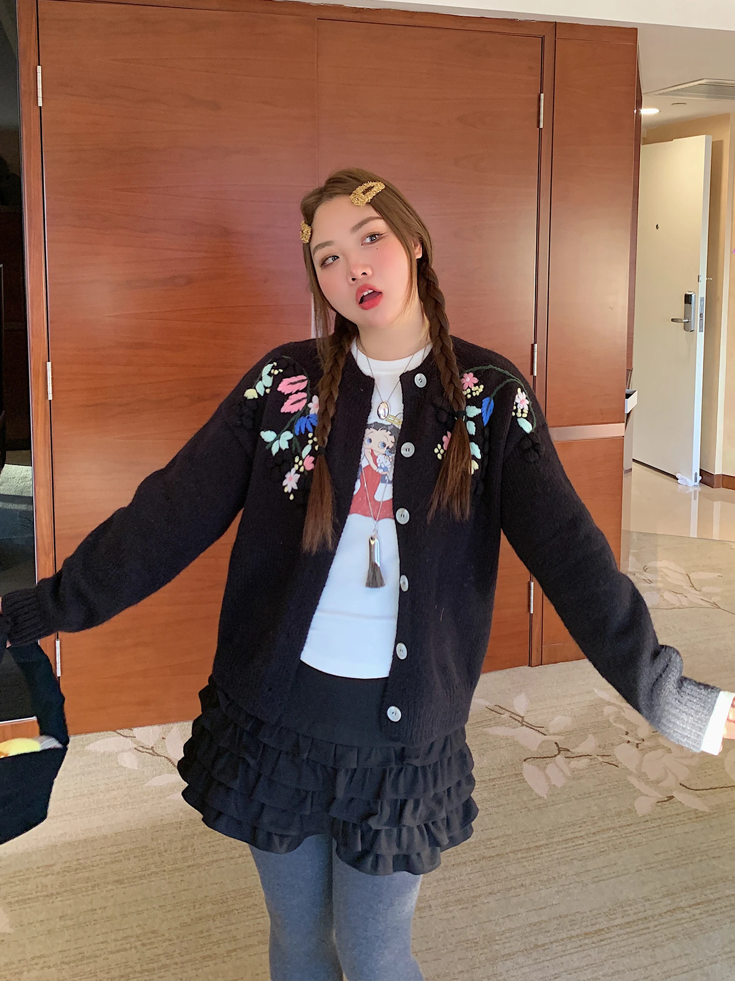 

Handmade Floral Knitted Sweater Women's Open Cardigan plus Size Autumn Winter Thiened Long Sve Regular Length Plant Flor...