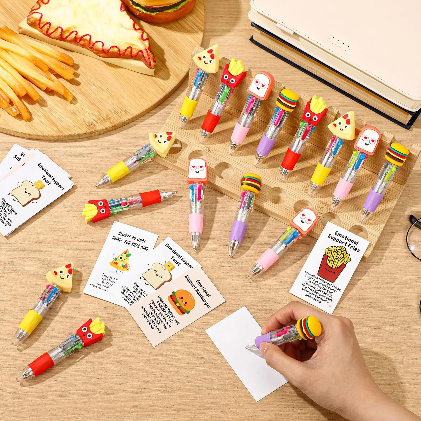 1/6 Stück Niedliche Lebensmittel-Kugelschreiber in 4 Farben Mini Cartoon Mehrfarbiger Einziehbarer Stift für Kinder Schule Büro Schreibwaren