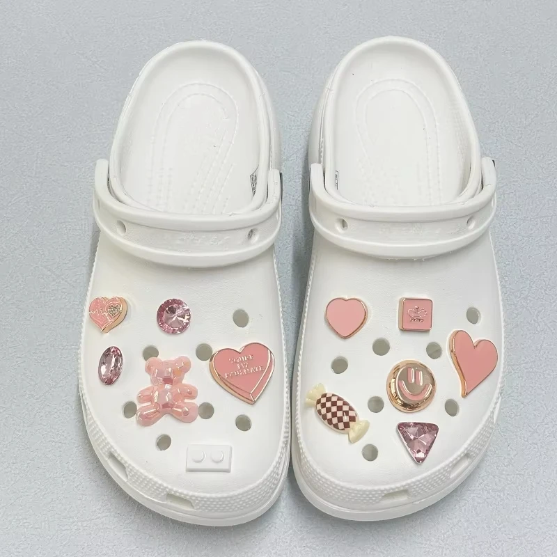 

Набор украшений для свежей обуви из 12 предметов - сердце, конфеты, медведь и светло-розовые стразы, украшение для обуви своими руками, идеальный подарок на день рождения