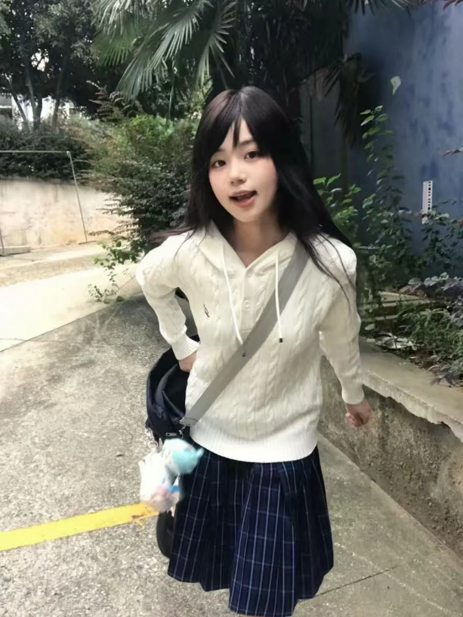 

Белый длинный вязаный свитер с шапкой в стиле колледж, осенне-зимний корейский комплект, женский модный повседневный костюм