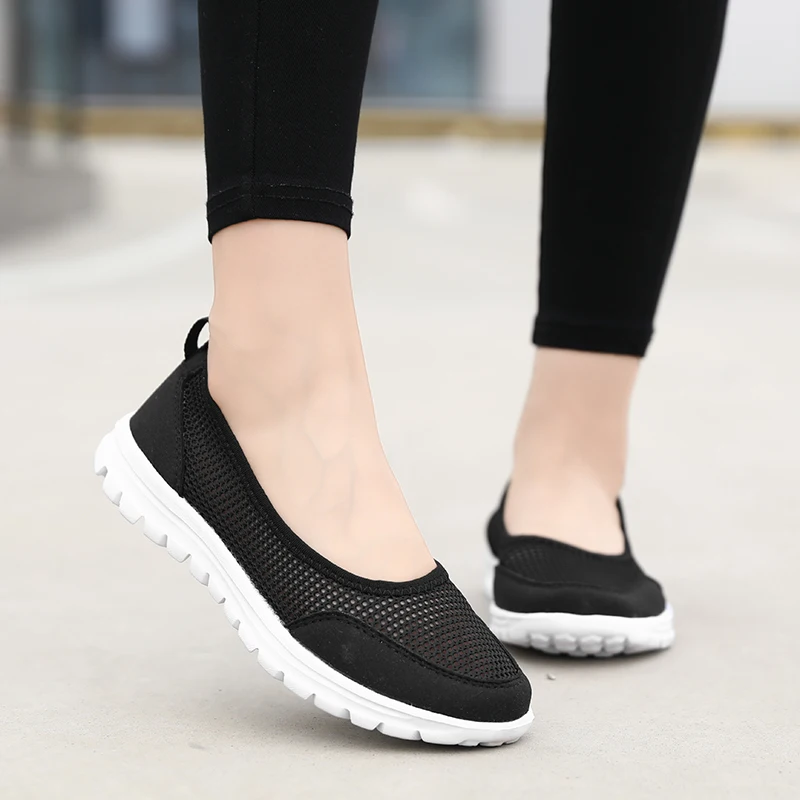 Women\'s Vulcanized Shoes Fashion Light Breathable Mesh Walking Flat Shoes Women Casual Sneakers 2022 Tenis Feminino Female Shoes