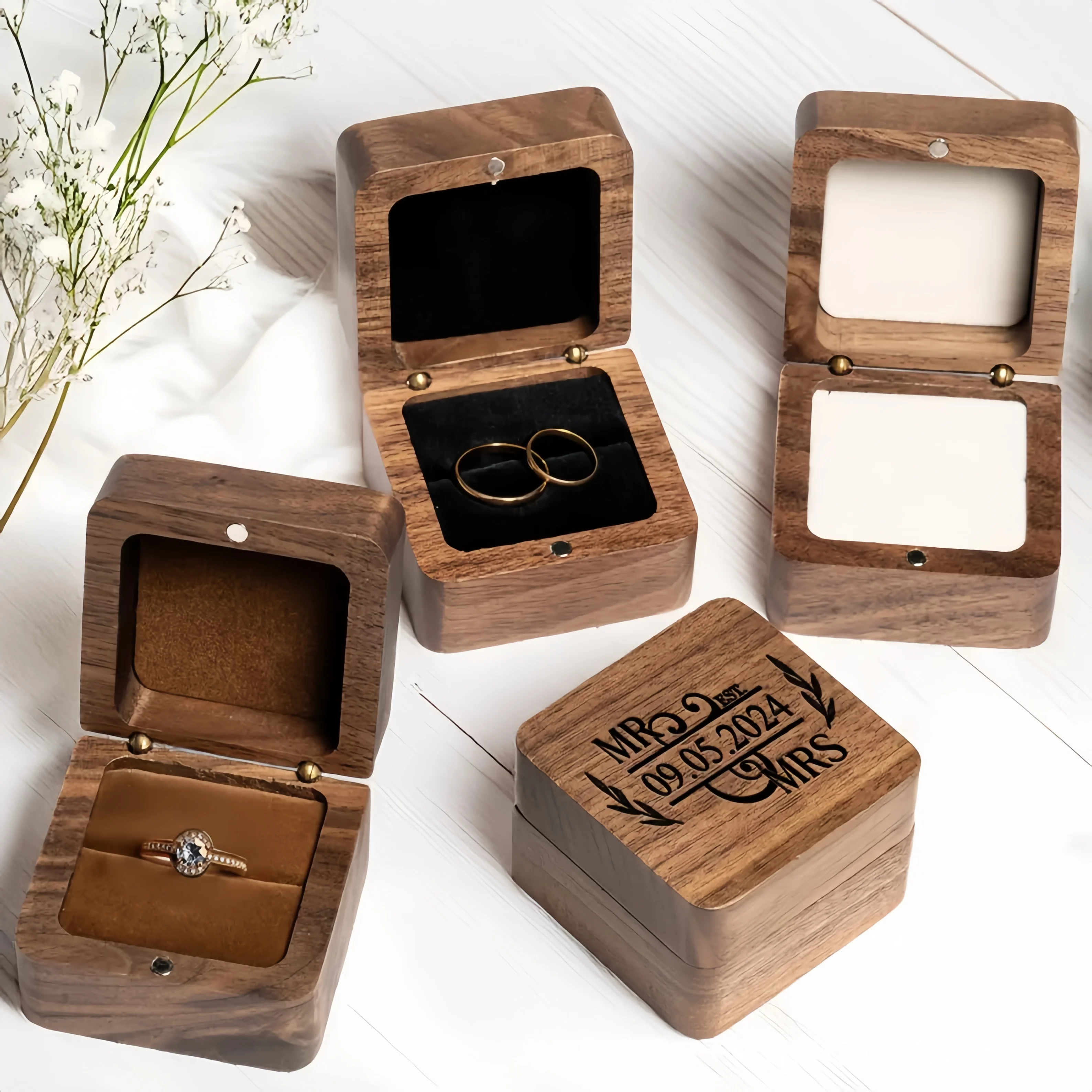 CUSTOM วอลนัทไม้กล่องแหวน Handcrafted ผู้ถือแหวนไม้ส่วนบุคคล MINI เครื่องประดับสําหรับข้อเสนองานแต่งงาน
