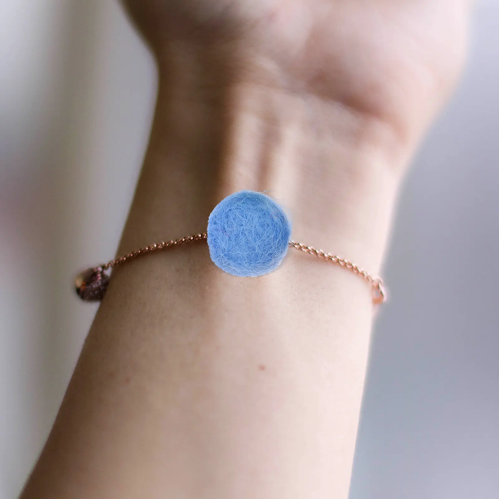 

100 шт. войлочных шариков ручной работы из шерсти для декора, украшения одежды, заколок, гирлянд, материалы для рукоделия, материалы для валяния