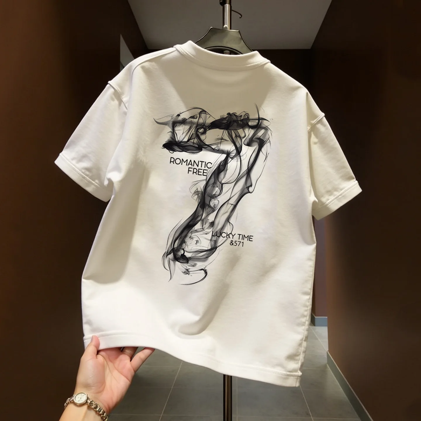 2026 Men Ink Smoke Number 7 Graphic T‑Shirt Back Large Water‑Smoke Digit With Text Print O‑Neck Short Sleeve Minimal Street Tees