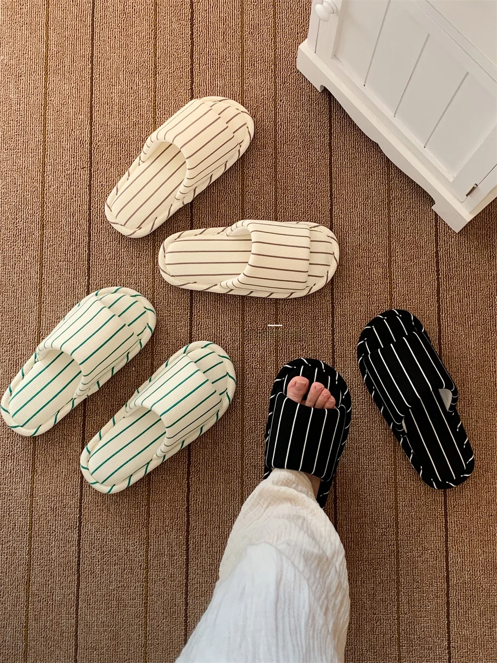 

Comfortable Cotton Linen Slippers Women Stripe Design Soft Floor Shoes Four Seasons