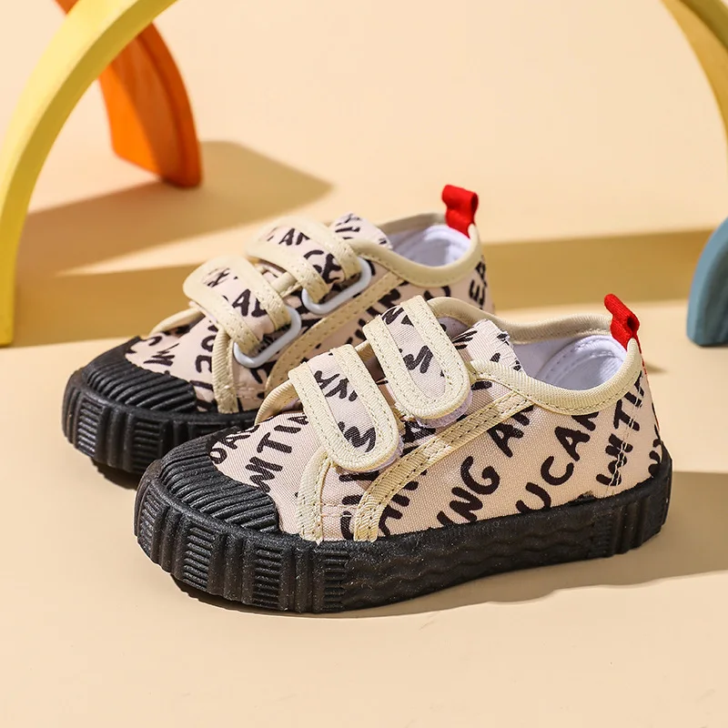 Childrens Canvas Shoes Summer 2024 New Soft Sole Casual Childrens Shoes for Boys and Girls Sports Light and Thin Shoes