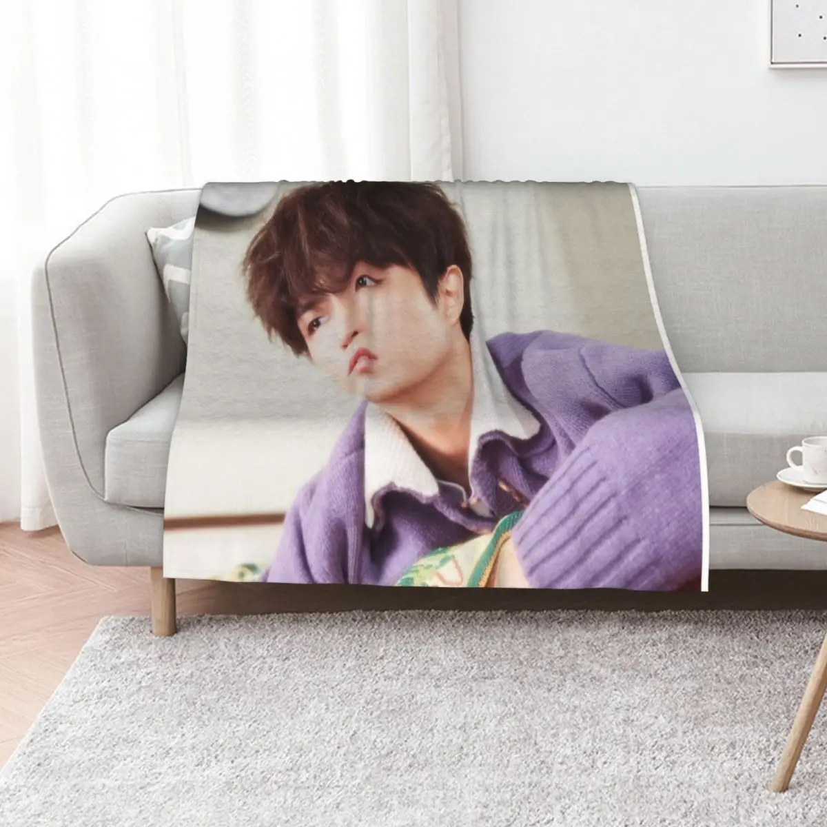 

Xdinary Heroes Junhan- Hello, World! Throw Blanket Giant Sofa Heavy Soft Plaid Loose Blankets
