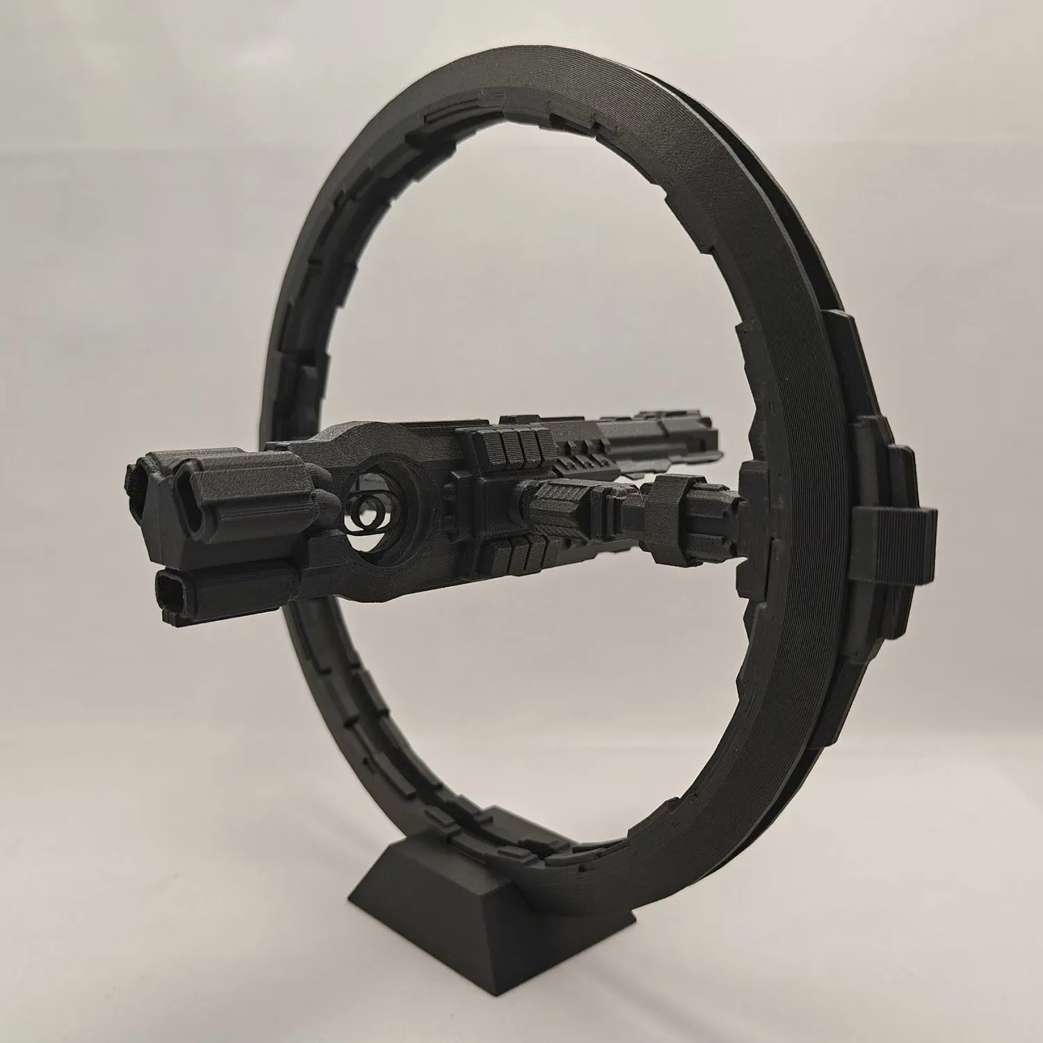 13.6cm Stellaris Mammal Warship Model The Hull Can Rotate 360 ​​degrees Ships Static Model Ship Toy Ornaments Warship Model