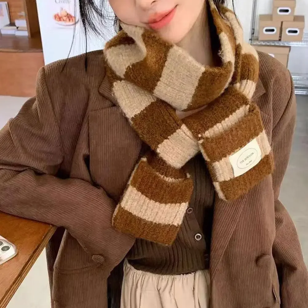 وشاح صوف شتوي نسائي لعام 2025 - شريط أحمر محبوك سميك دافئ، شال على طراز هاراجوكو، هدية عيد الميلاد والعام الجديد