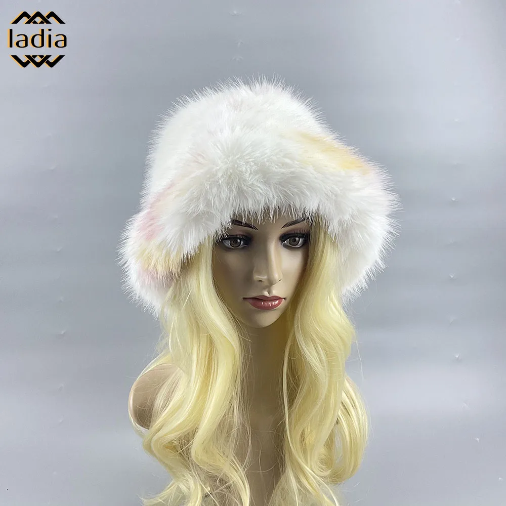 

Winter Autumn Women's Bucket Hat Oversized Fluffy Brim Soft Thickened Long Staple Faux Raccoon Fur Elegant Thermal Fisherman Cap