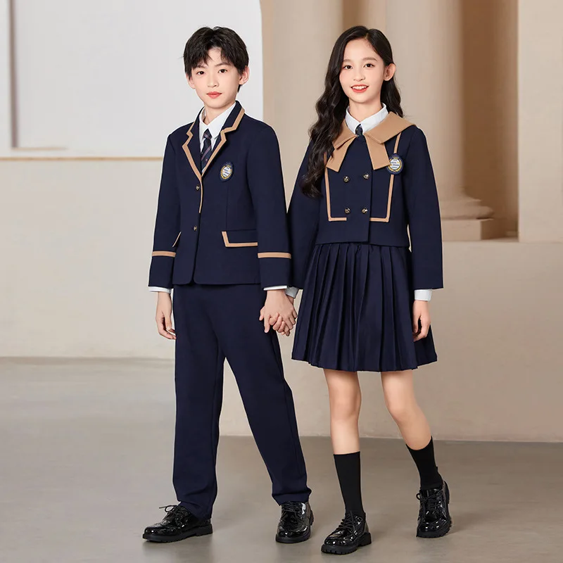 Fabbricazione personalizzata OEM all'ingrosso bambini primari uniforme per bambini Set uniformi scolastiche per l'asilo universitario delle scuole medie superiori