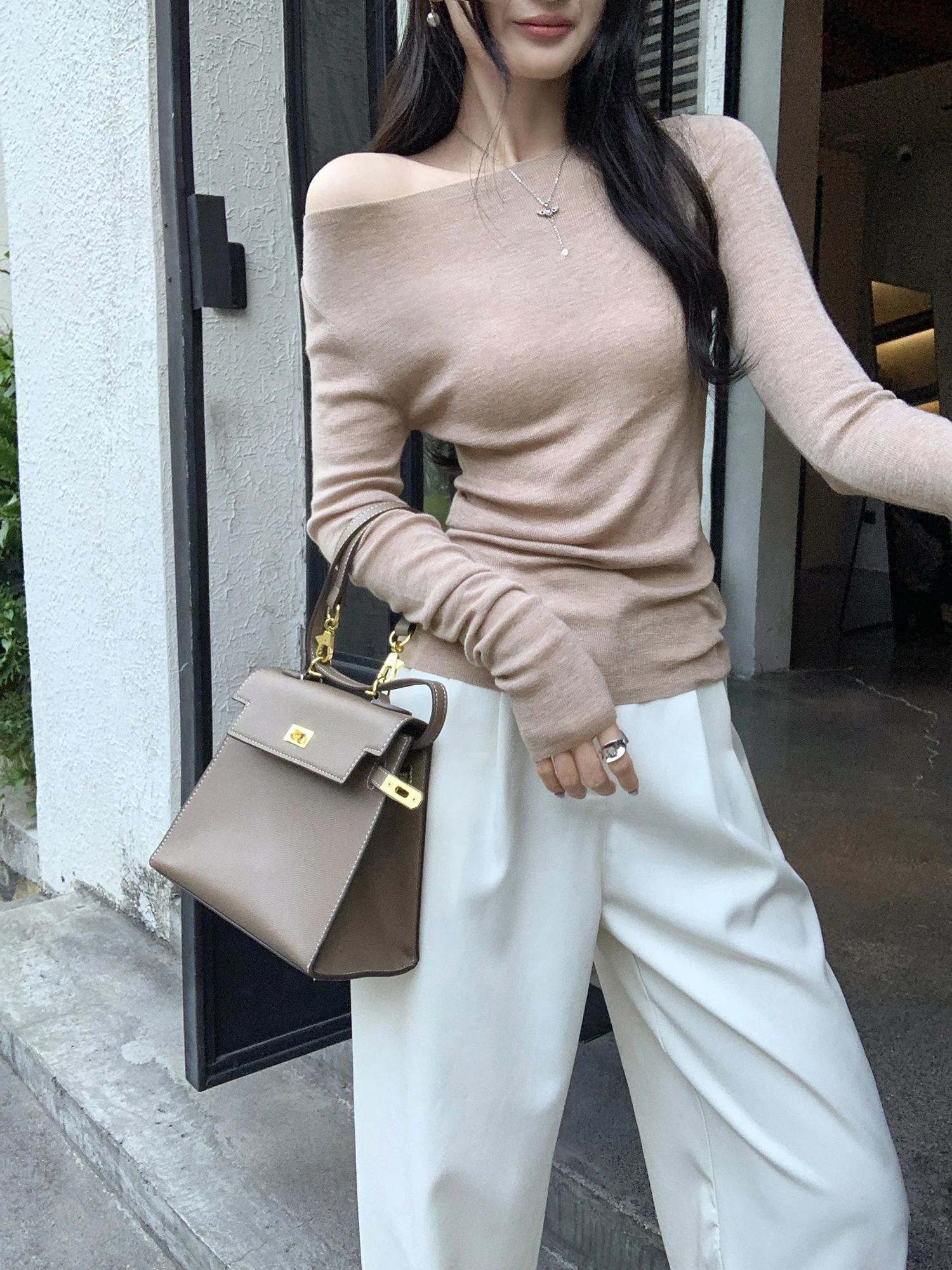 Unique Beautiful Knitted Slim Fit Women's Base Shirt Shoulder Baring Style Autumn Winter Inner Wear Short Top Korean Style