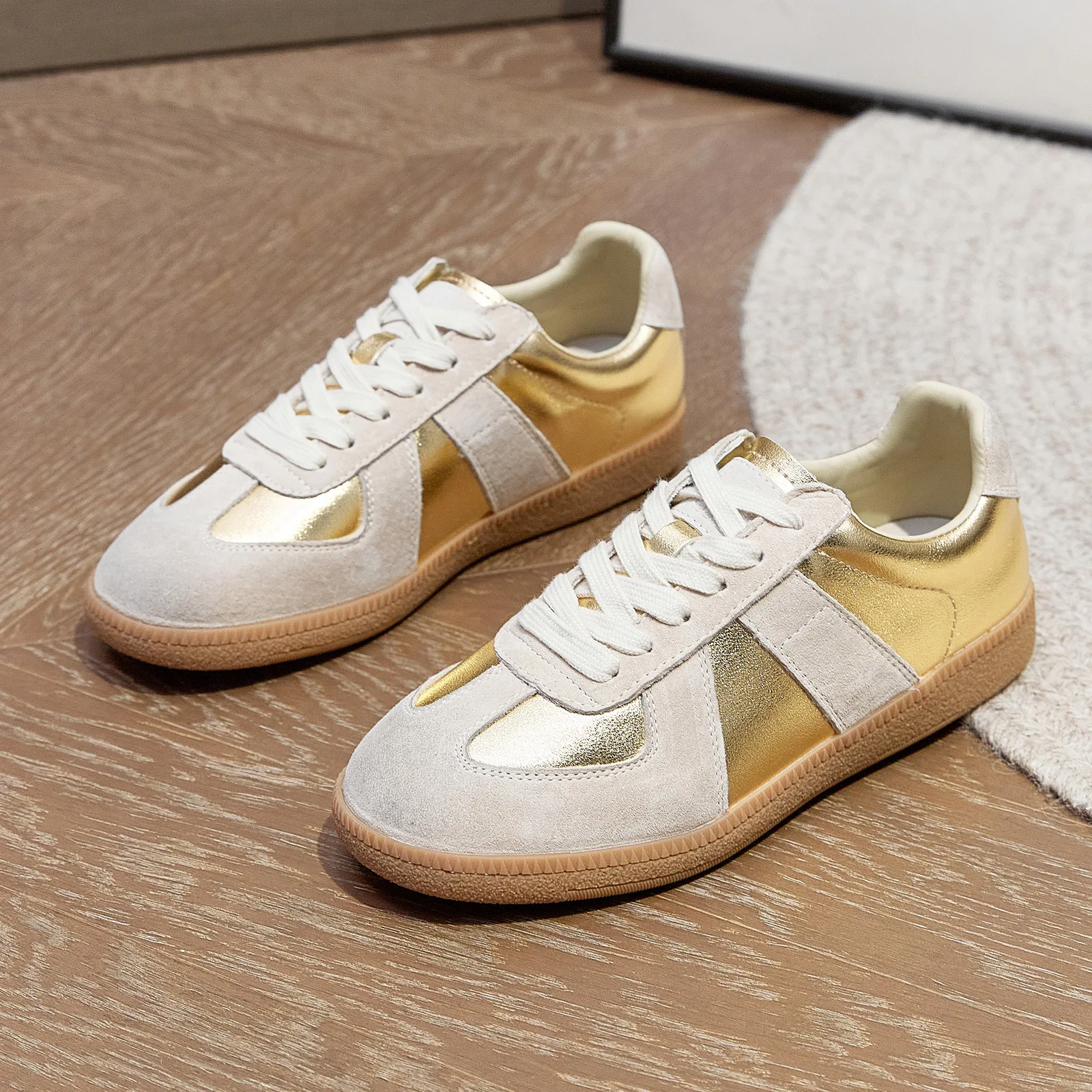 Spring Autumn Fashion Sneakers Women Genuine Leather Shoes Flat Casual Brand Ladies Shoes Gold Silver Beige D122