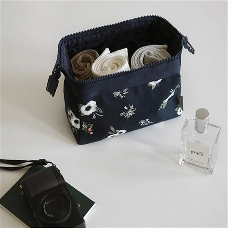 Women Travel Animal Flamingo Make Up Bags Waterproof Cosmetic Bag Makeup Beauty Wash Organizer Toiletry Pouch Storage Kit Bath