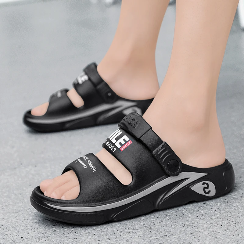 

Sandals for men, summer outdoor wear for teenagers, sports thick soled, anti slip, anti odor, dual-use for driving and wading, w