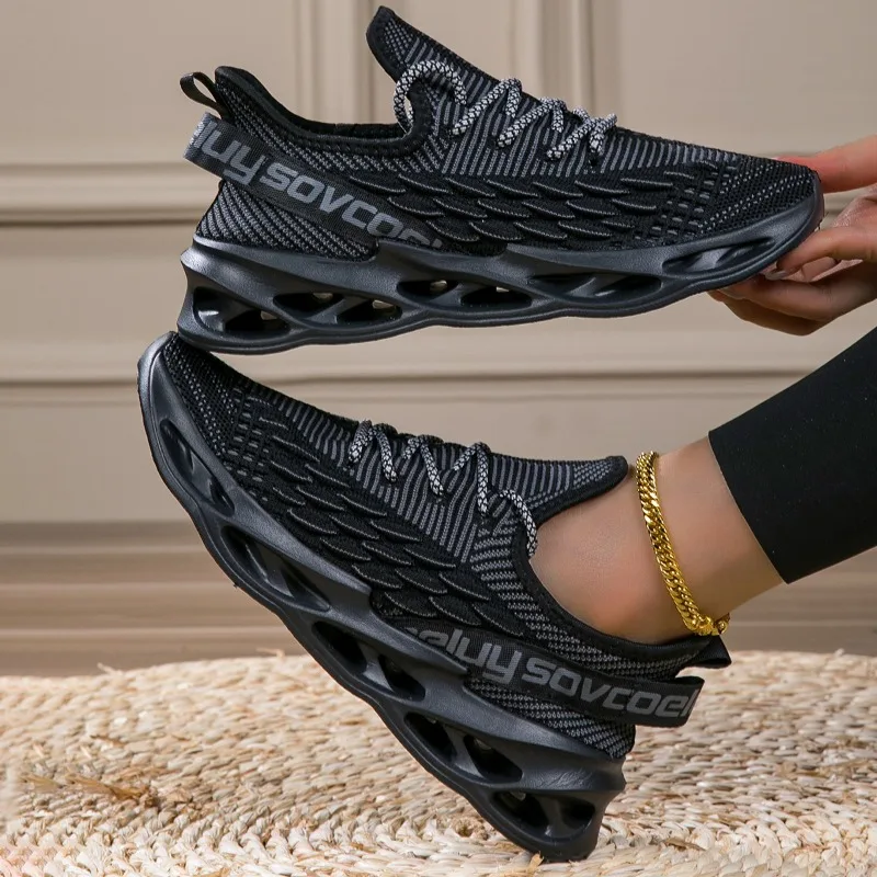 

YRZL 2025 кроссовки мужские кроссовки легкие дышащие спортивные противоскользящие туфли повседневная прогулочная обувь нескользящие размер 44