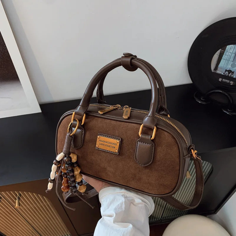 

2025 New Luxury Mini Shoulder Bag for Women, Sophisticated Top Handle Crossbody Purse, Elegant, Versatile and Practical