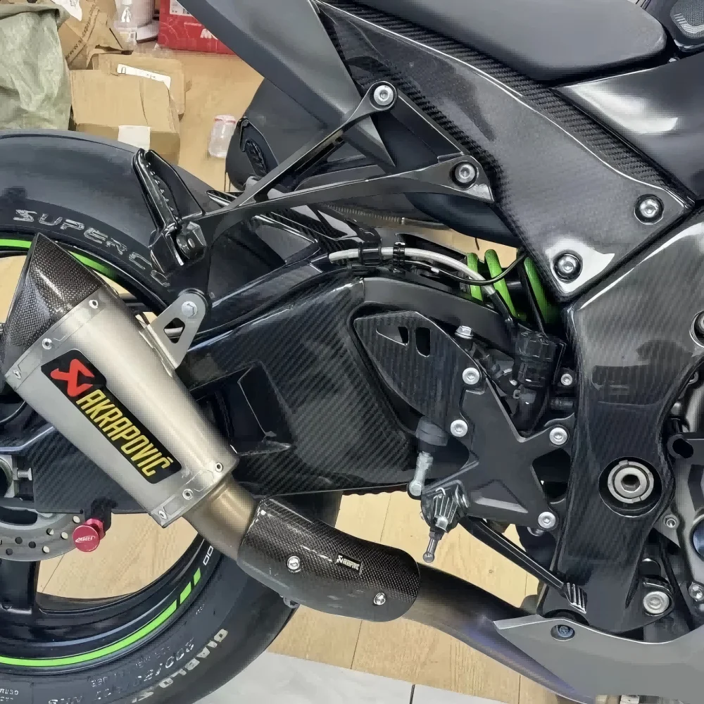 

ZX10R Carbon Fiber Heel Guards Rearset FOR KAWASAKI ZX-10R 2011-2024 ZX 10R 2023 Motorcycle Accessories Rear Footrest Wing Plate