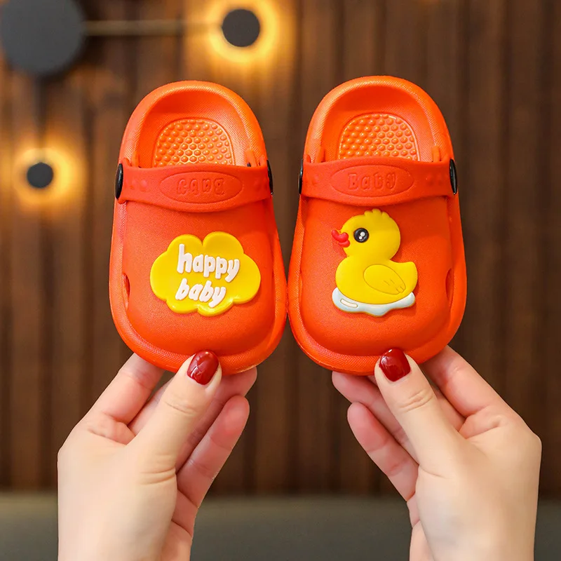 サンダルSummer Children Cartoon Sandals EVA Soft Bottom Anti Slip Slippers Toddler Boy Girl Beach Shoe Kid Breathable Cave Hole Shoe