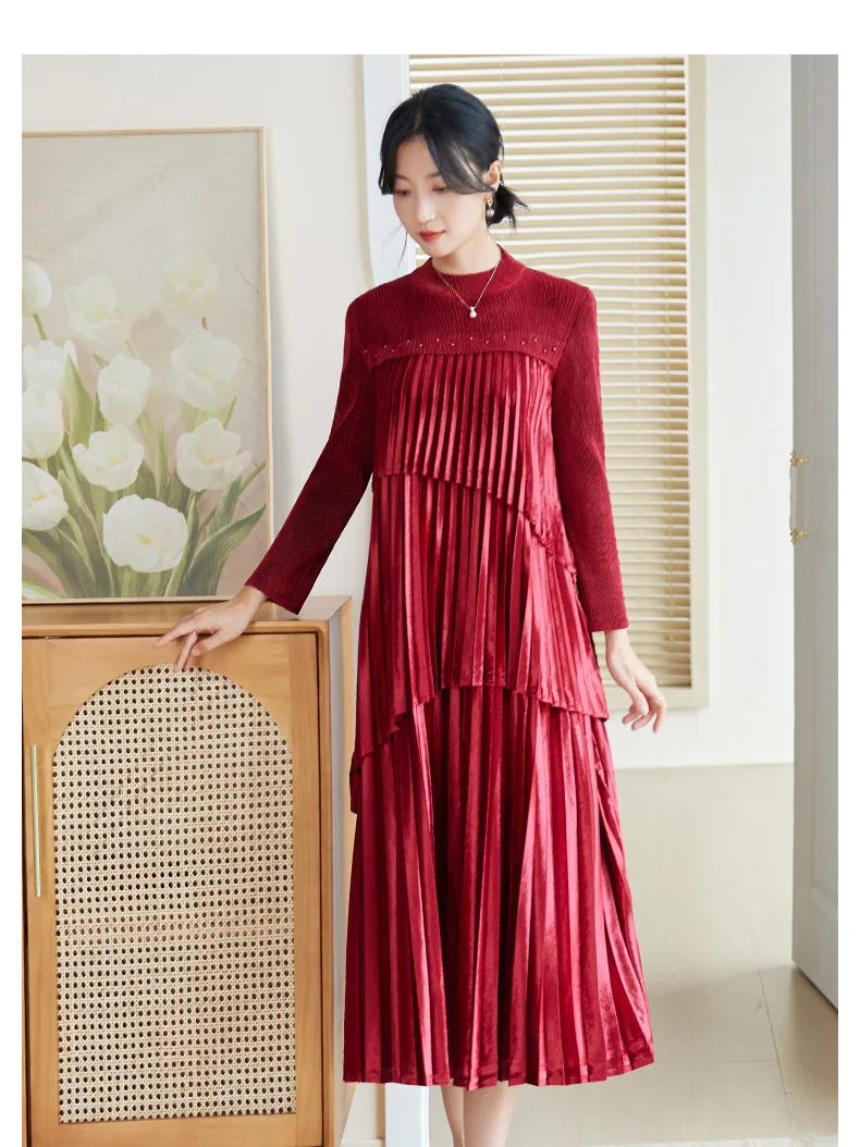 Miyake Pleated Velvet Elegant French Dress Autumn and Winter New Heavy Industry Beading Noble Mother Red Festive Wedding Dress