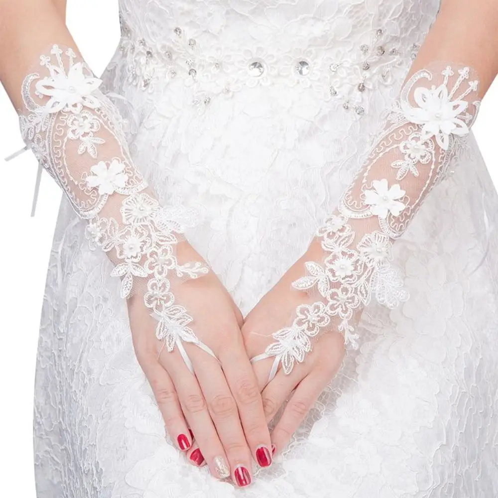 

Bridal Retro White Prom Dinner Gloves Bowknot Bridal Mittens Pearl Lace Mittens Wedding Bridal Gloves Women Gloves Bow Gloves