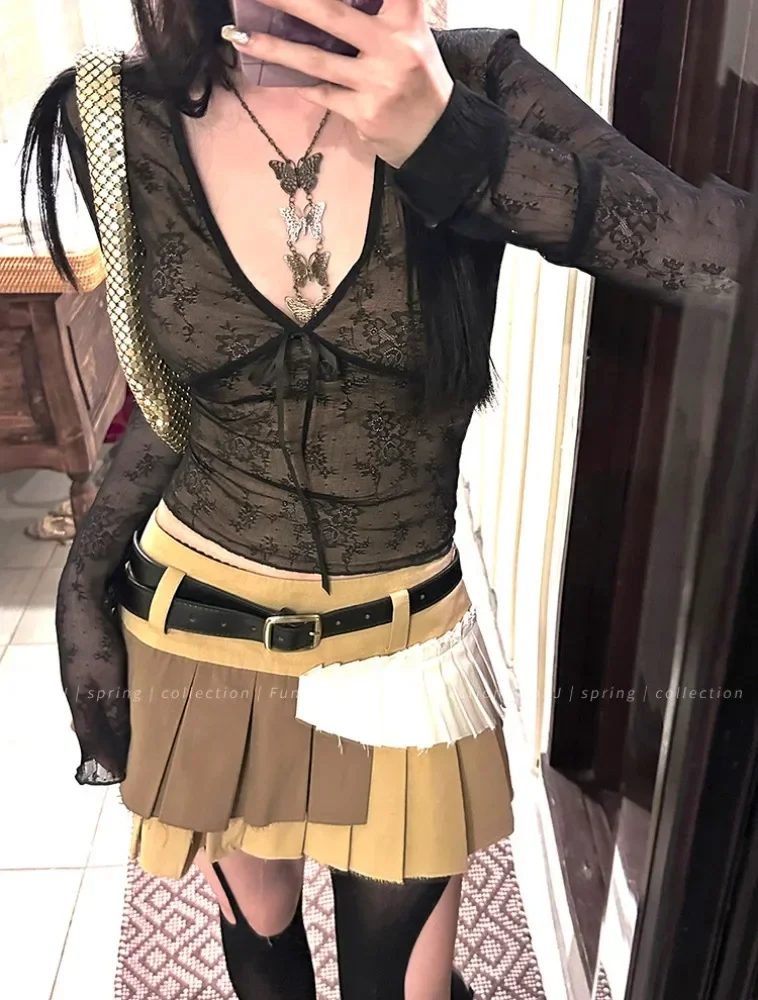 Women White Lace T-shirt Aesthetic Mesh Vintage V-Neck Lace Bow Cropped Tops Y2k Ballet Sexy Slim Fit Long Sleeve Clothes