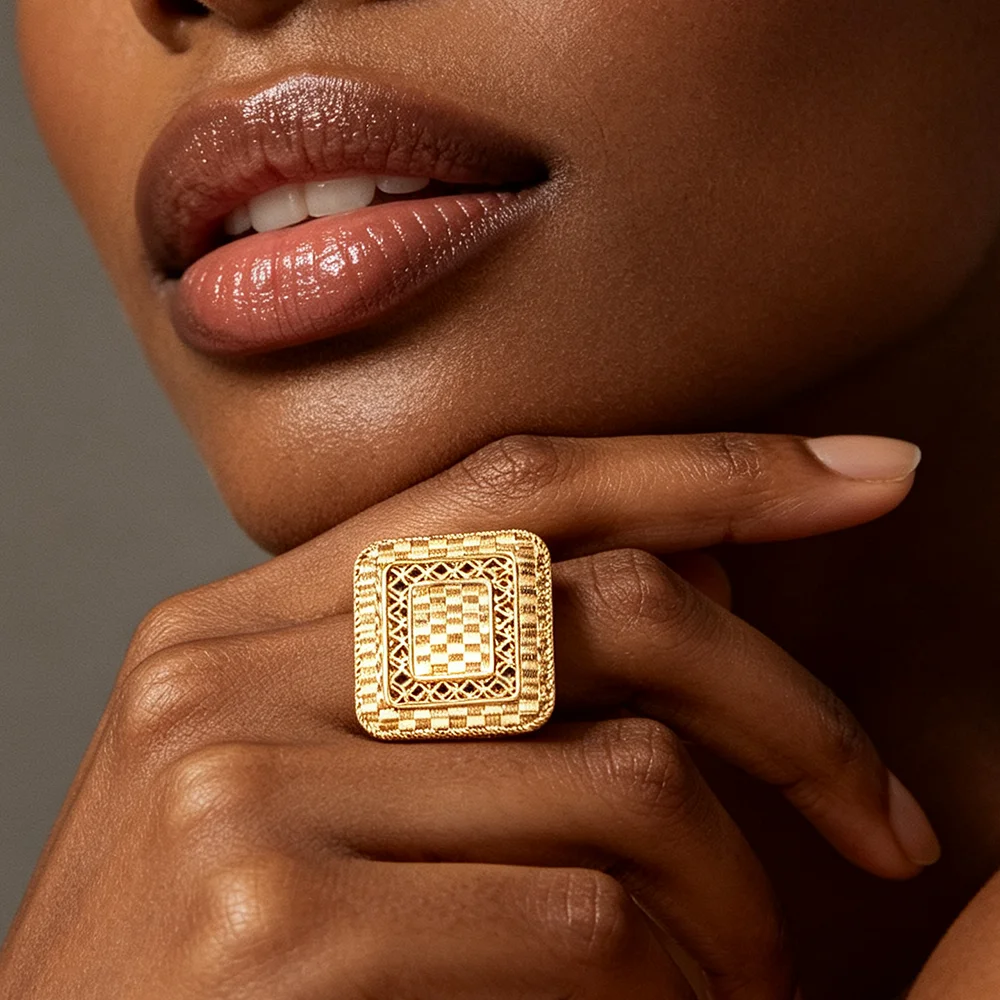 18K vergoldetes quadratisches Gitter-Ohrring- und Ring-Set für Damen, luxuriöses Hochzeits- und Brautparty-Accessoire, Geschenk – Detail 8