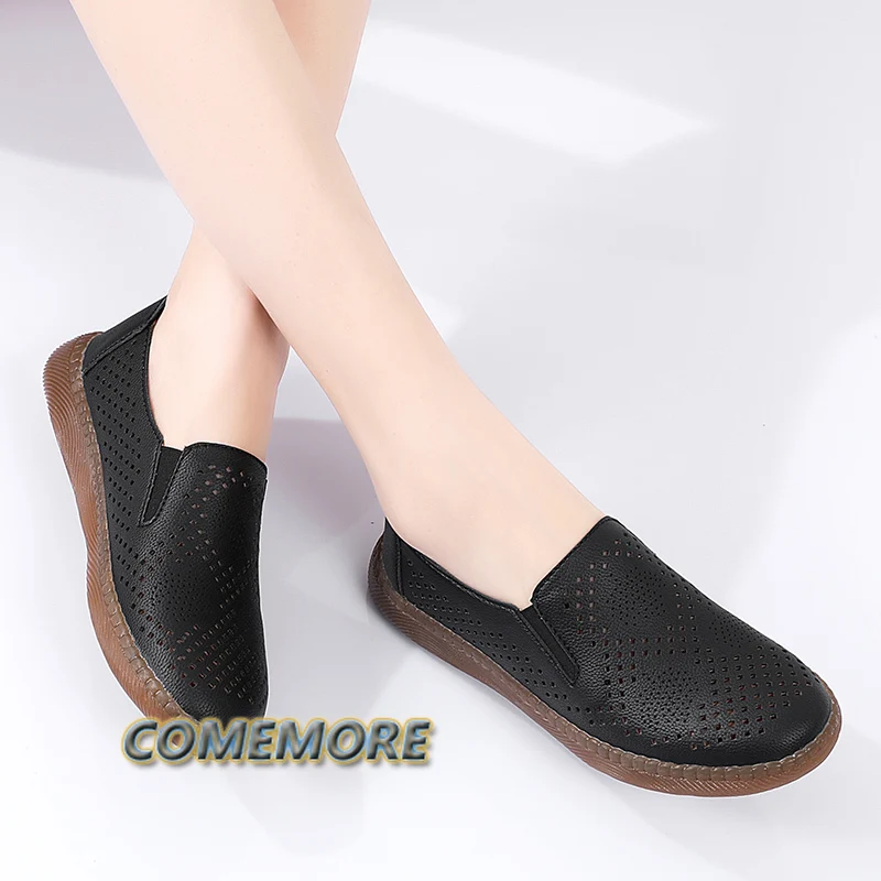 Summer Woman Casual Shoes Fashion Hollow Out Loafers Breathable Women\'s Flat Shoes Ladies Designer Sneakers Slip-on Moccasins PU