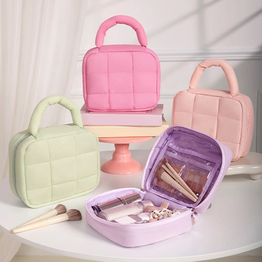 Women Quilted Makeup Bag Travel Toiletry Bag Large Capacity Makeup Storage Bag Lightweight Cloud Cosmetic Bag Simple Make Up Bag