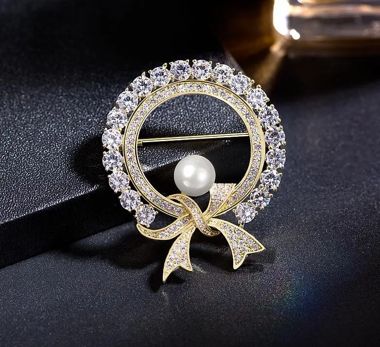 Female Round White Crystal Pearl Bowknot Brooches For Women Fashion Creative Luxury Gold Color Alloy Brooch Safety Pins