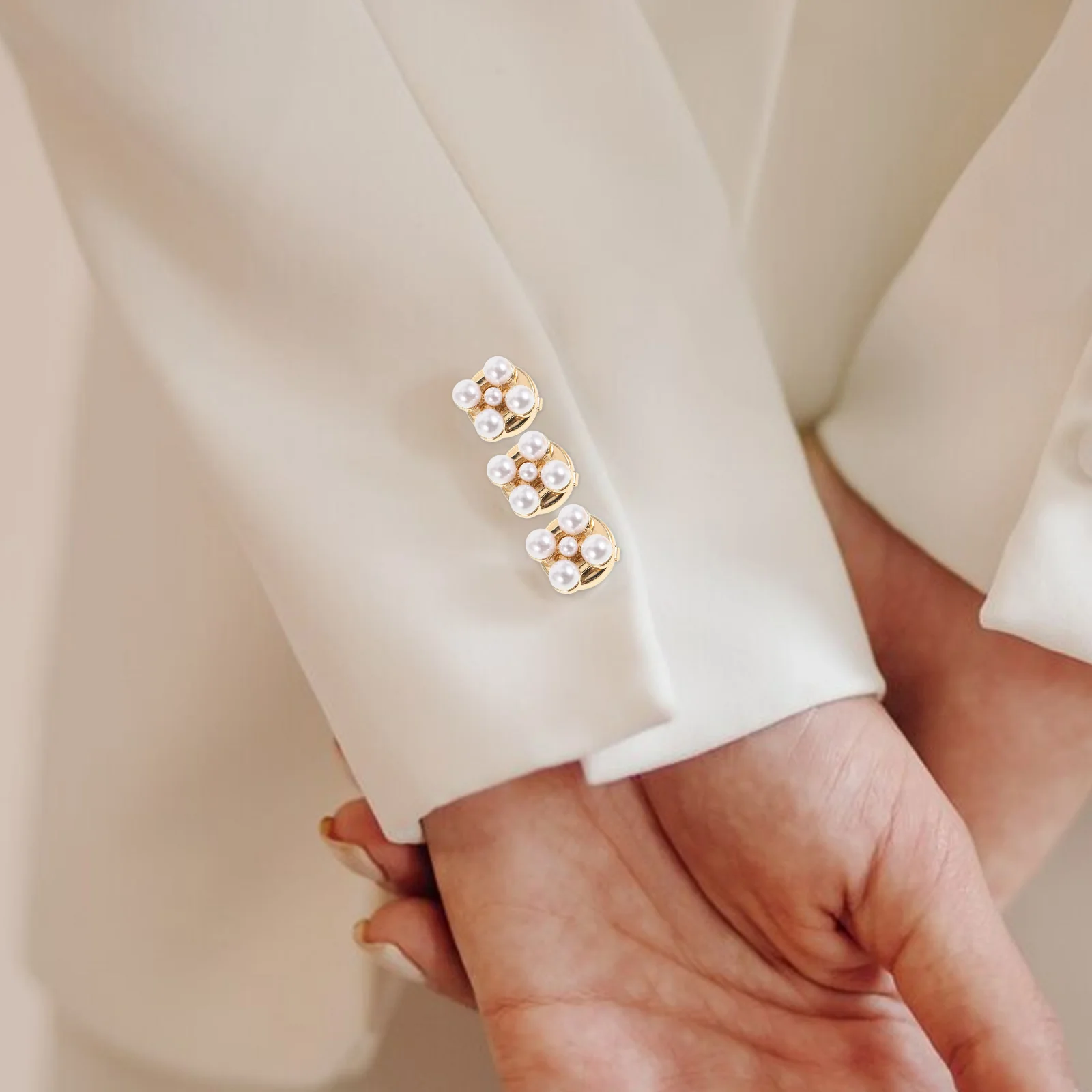 

2Pcs Flower Pearl Cufflinks Faux Pearl Button Covers Formal Dress Shirt Wedding Business Accessories Dress Shirt Embellishments