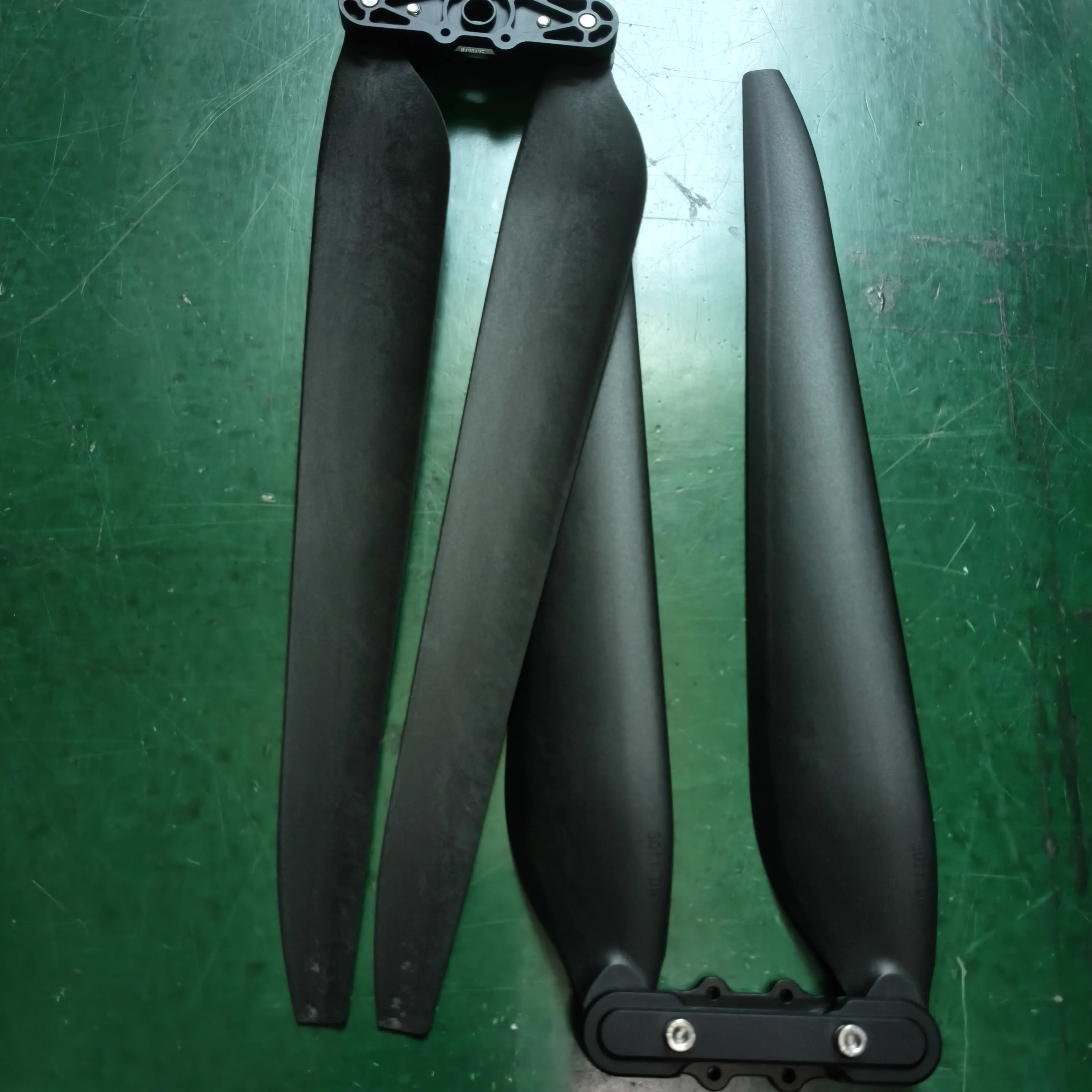 

Hobbywing 3011 CW CCW Propeller Folding Blades For X8 Power System Carbon Drone Propellers For Agricultural Drones UAV