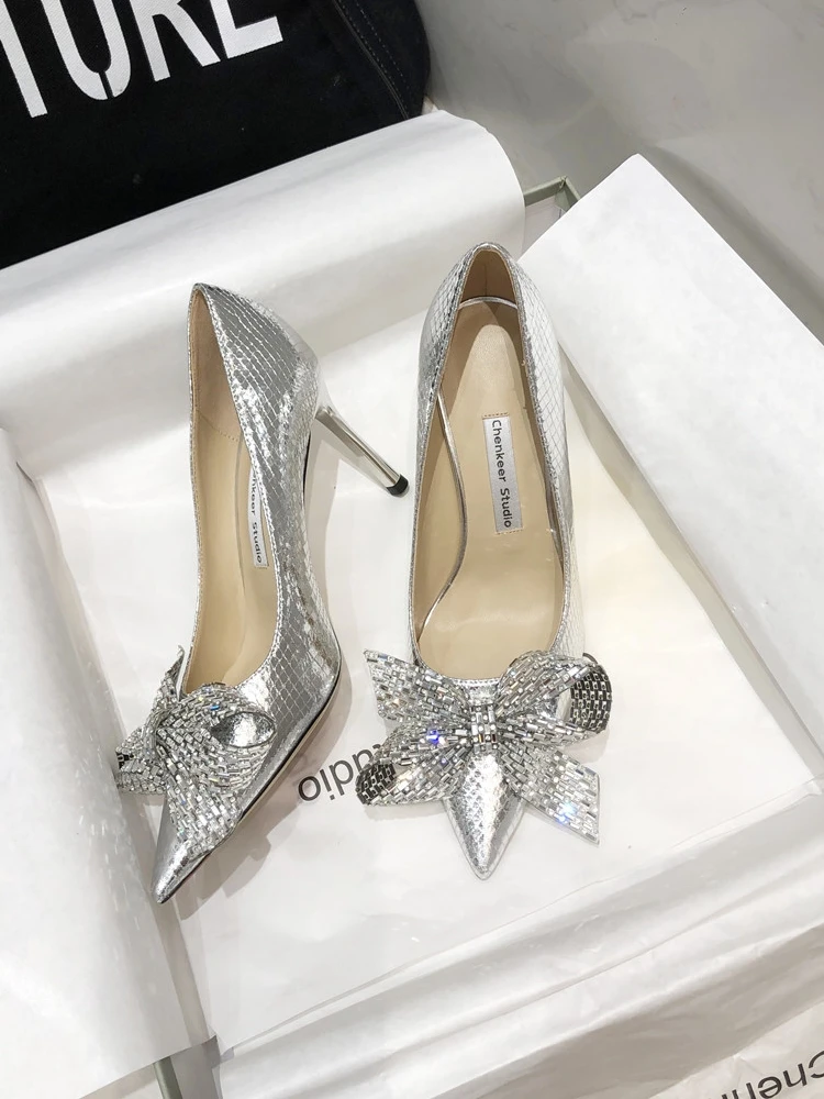 2024 New Water Diamond Pointed Thin High Heels, Silver Bow, High end, Non tiring Single Shoes, Banquet Shoes