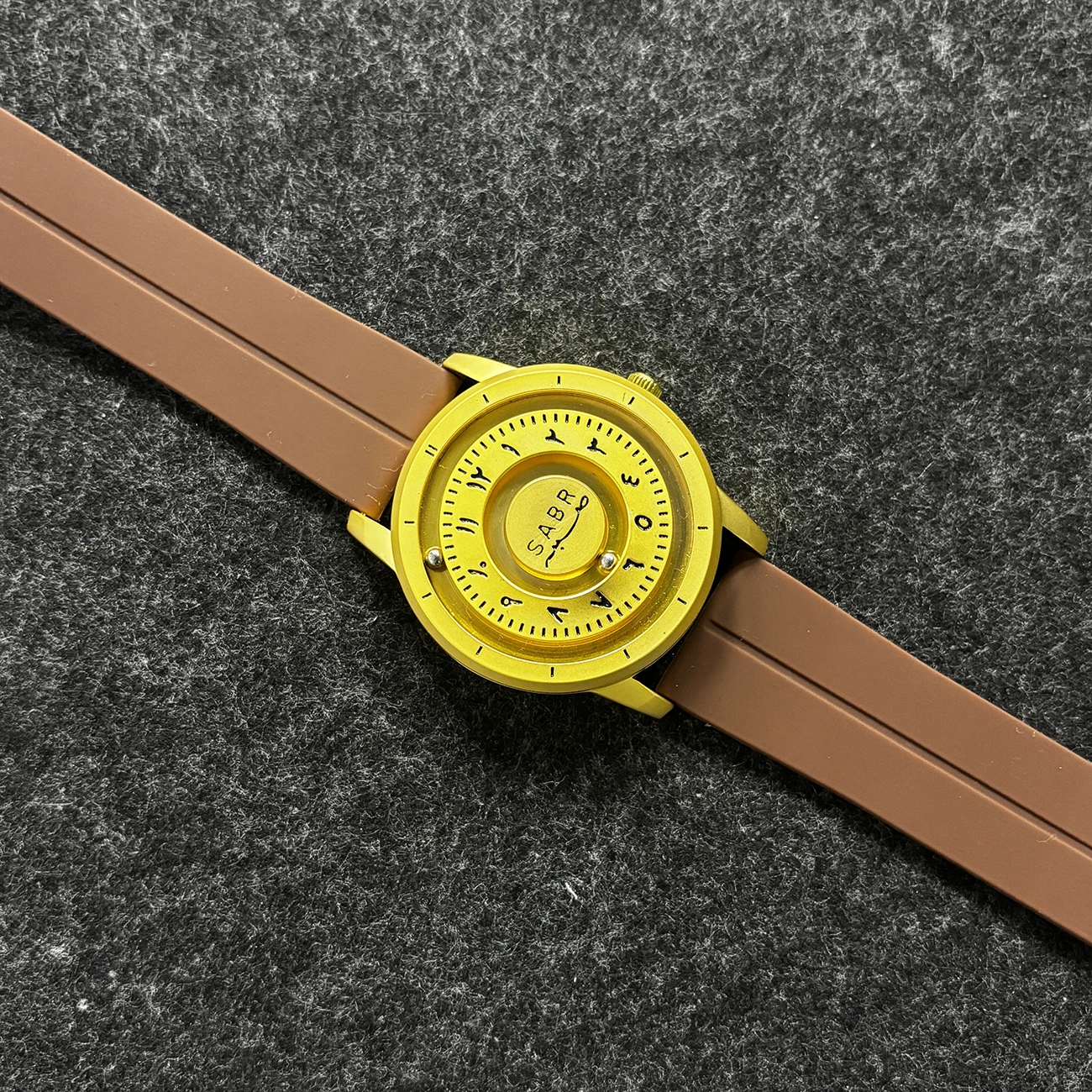 Luxury Men's Quartz Watch Stainless Steel Arabic Numerals Magnetic Beads Custom Scale Silicone Strap Without Mirror Surface