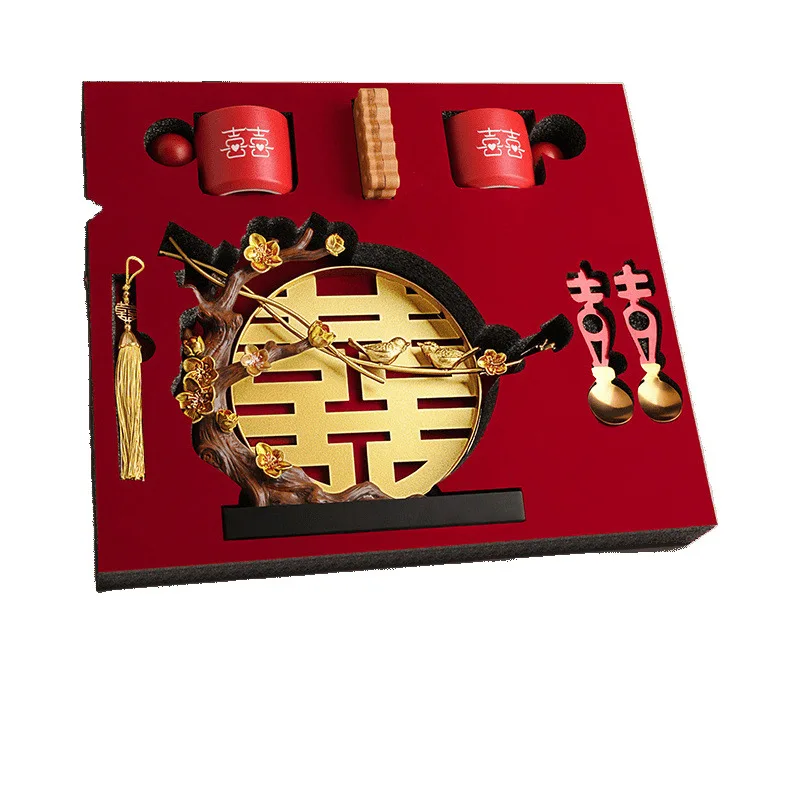 

Send newcomers light luxury high-end ornaments, home has a happy event, engagement gifts, decorations, friends gifts