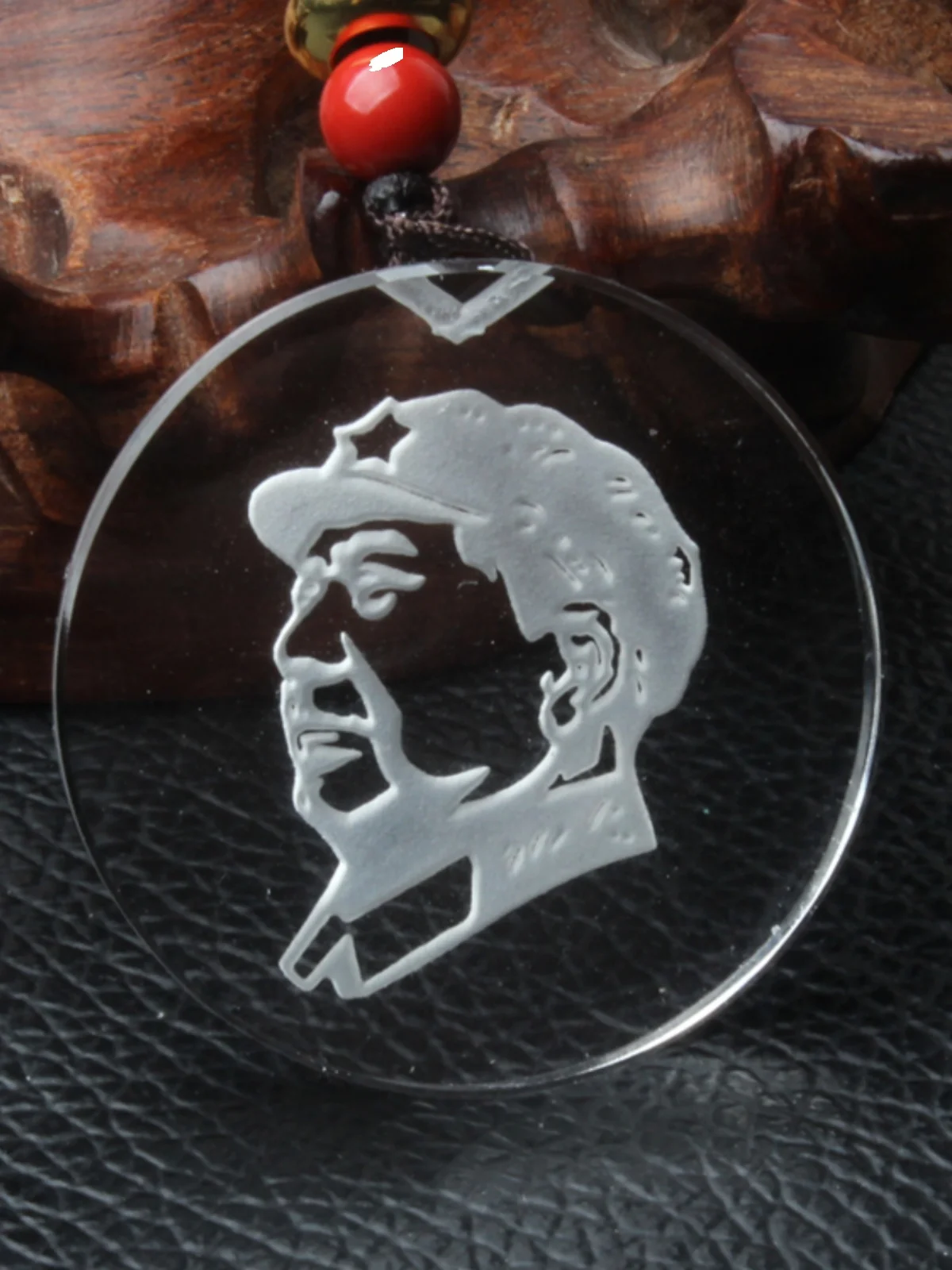 pendentif-rond-en-cristal-blanc-naturel-grade-5a-plaque-unisexe-sculptee-a-la-main-symbole-de-paix-bijou-authentifie