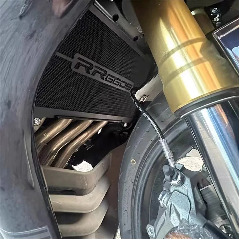 For VOGE RR660S, accessories include water tank mesh protection net, radiator stainless steel cover.