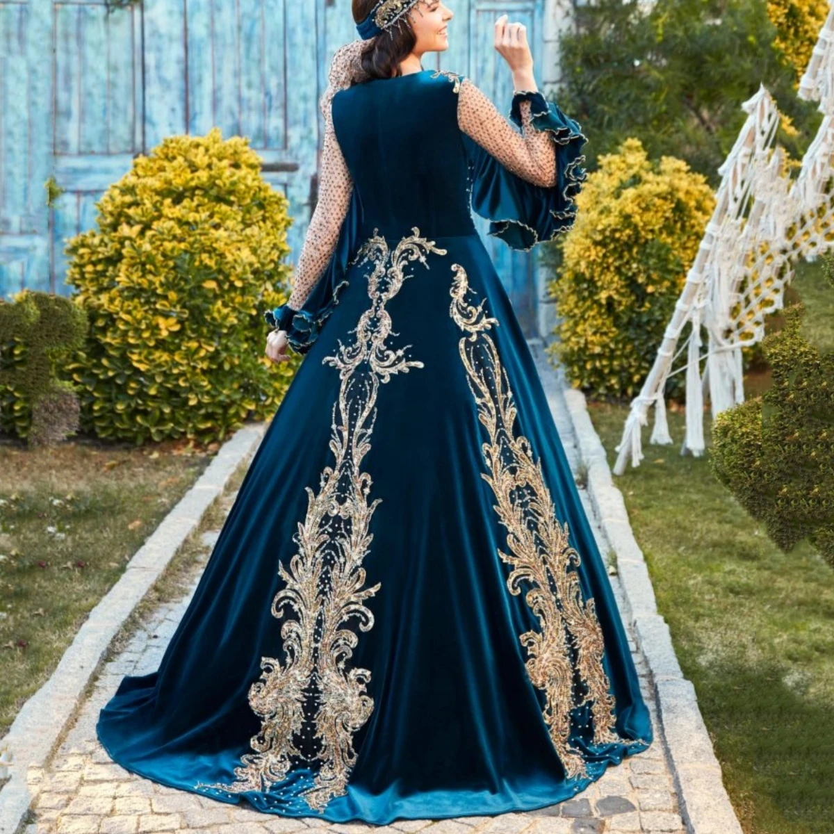 Gold Appliqued Caftan Formal Gown For Women Sultan Royal Prom Dresses Long Sleeve Velvet High Quality Exquisite Robe فساتين السه