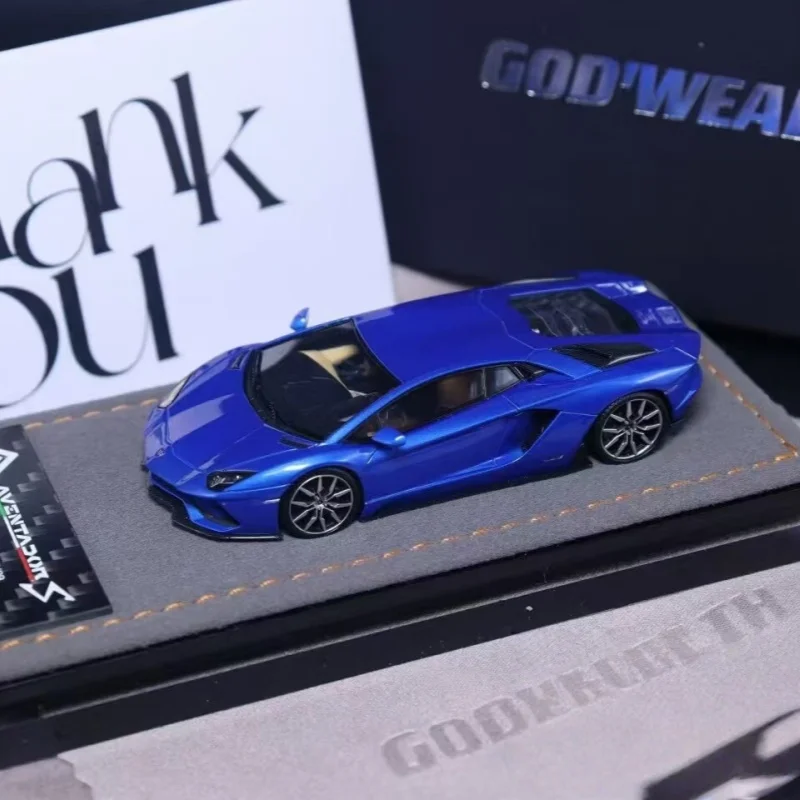 GW 1:64 Aventador S Big Bull LP740-4 modèle de voiture de simulation miniature en résine, ornement adulte, jouet pour garçons, cadeau pour enfants