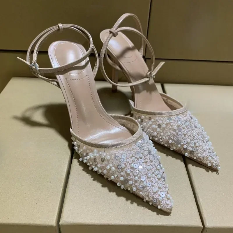 Дизайнерские летние сандалии на высоком каблуке для женщин, блестящие блестки, жемчужная сетка, элегантные вечерние свадебные туфли на шпильке с ремешком на щиколотке