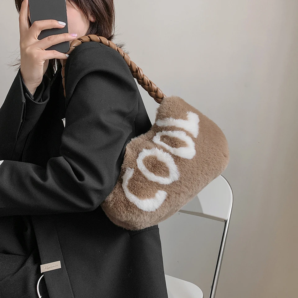 Letter Print Fur Women's Bag Winter Eco Bag Korean Plush Twisted Handle Underarm Bag Furry Saddle Bag Chic Fluffy Handbag Y2K