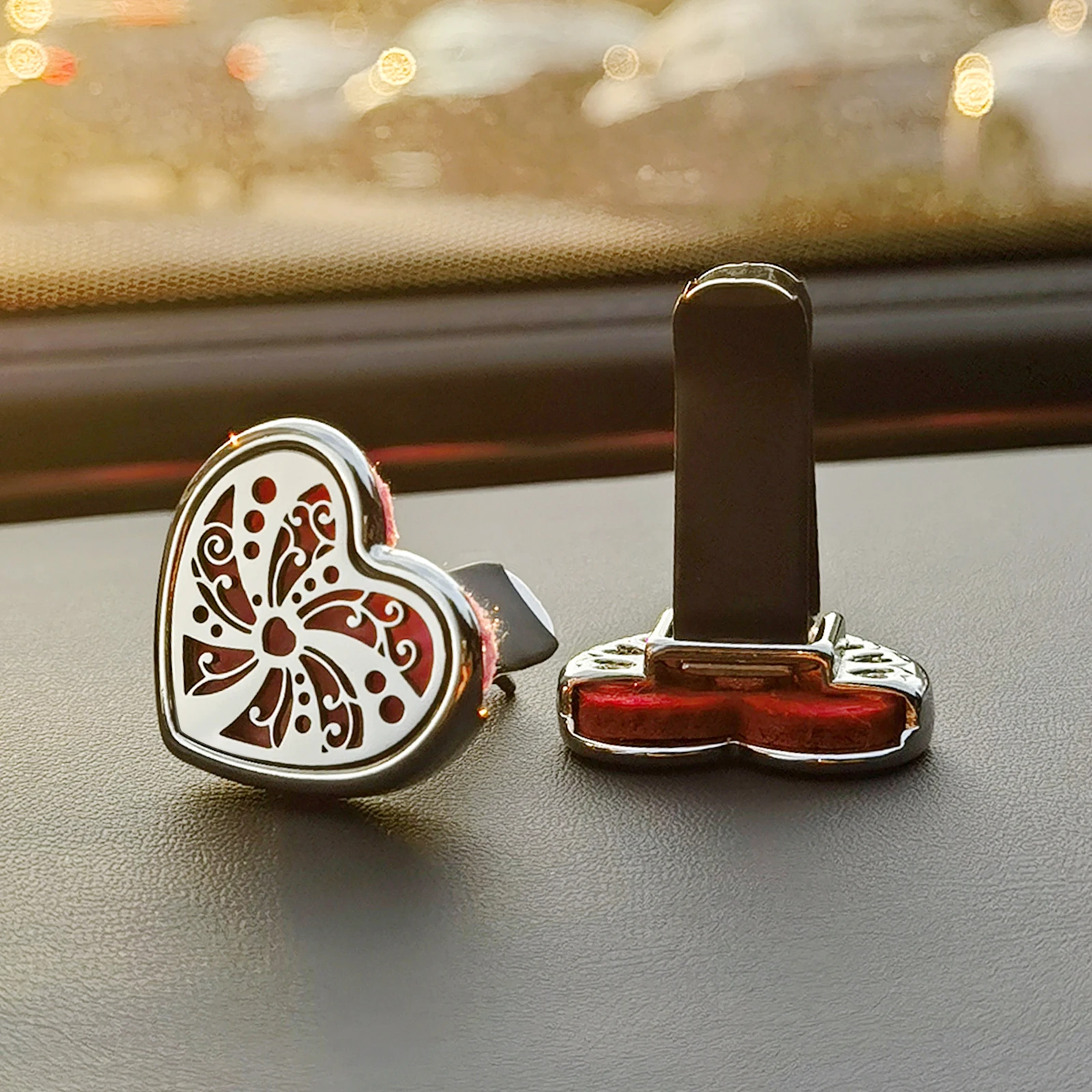 Amour coeur voiture aromathérapie diffuseur pendentif voiture évent Clip parfum huile essentielle médaillon bijoux voiture désodorisant arôme bijoux