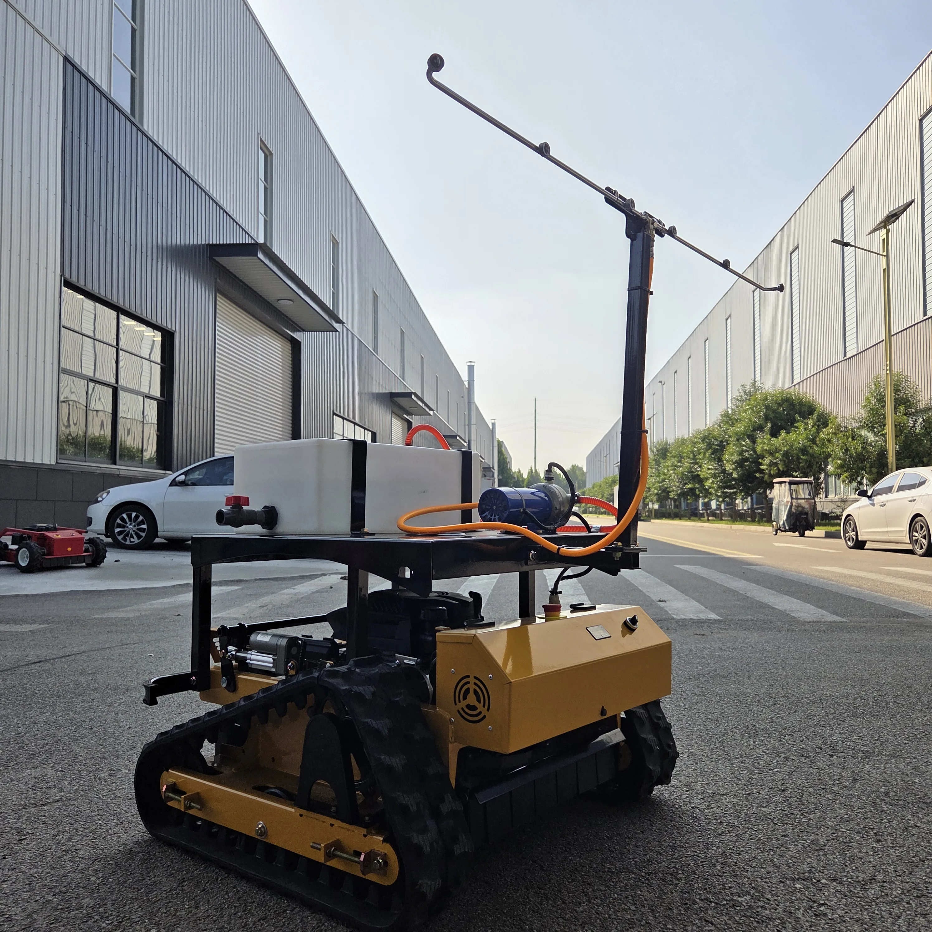 Intelligent Remote Control Spray Mower 2-in-1 30L-60L Water Tank Capacity Orchard Agriculture Sprayer Hot Selling