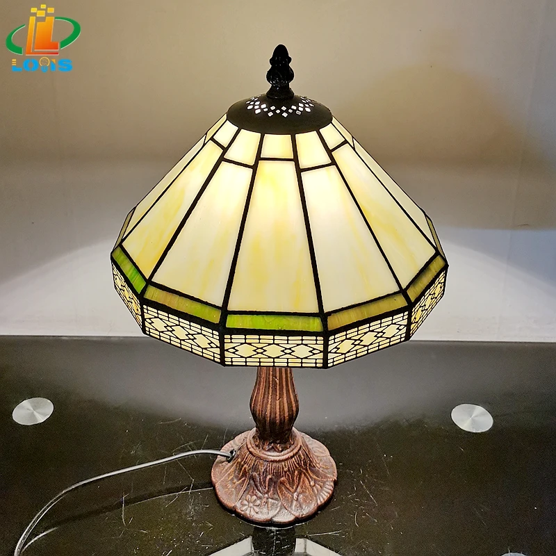 20CM Scandinavian Minimalist Geometric Mesh Small Table Lamp Tiffany Style Study Old-fashioned Glass Antique Gift Metal Base E27