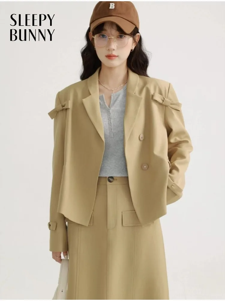 

Elegant Loose Short Blazer Jacket for Women Khaki Bow Design Casual Suit Coat for Autumn Winter Office or Streetwear Style