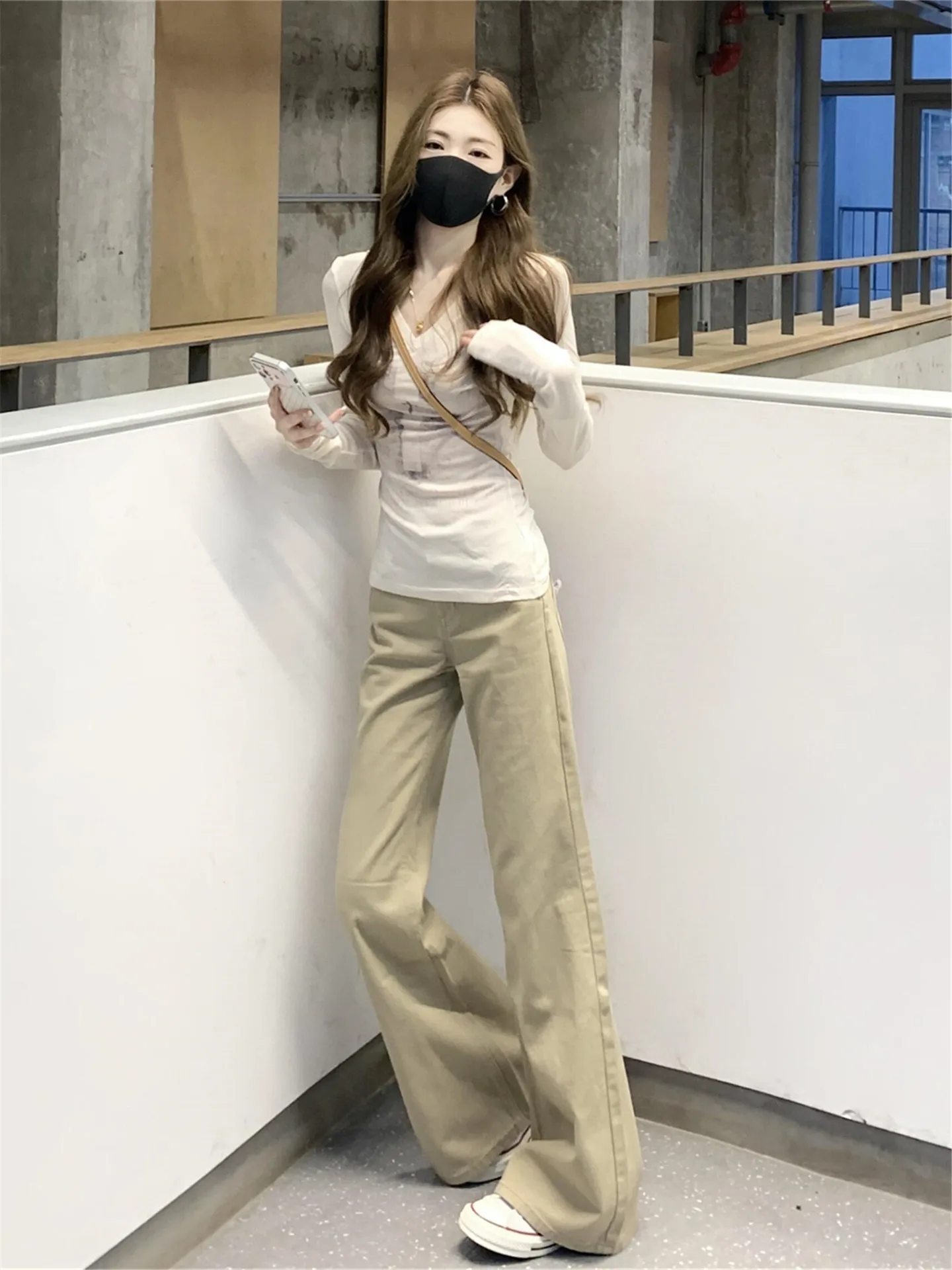 

Extended Length Khaki Low Waist Flared Jeans Women's Loose Fit Slimming Floor-Length Denim Pants Spring Commute Style Cotton